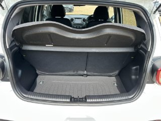 /photos/9949/1c455283-0633-4f22-a94c-fe4474ca5bf7_i320x240.jpg