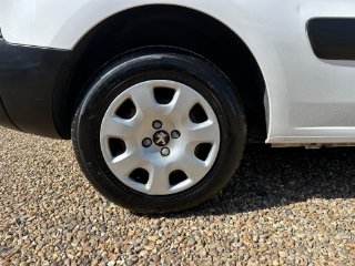 /photos/9949/1d03b3d0-49dd-4ec9-9a33-e92e42a3c66a_i320x240.jpg